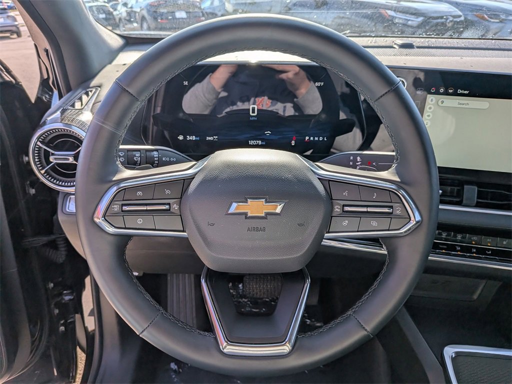 Used 2025 Chevrolet Equinox LT image 23