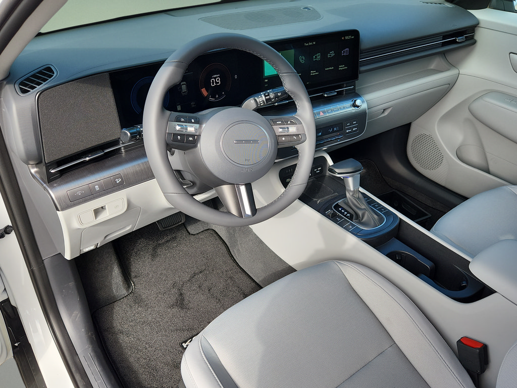 Used 2026 Hyundai Kona SEL Sport AWD/4WD image 19