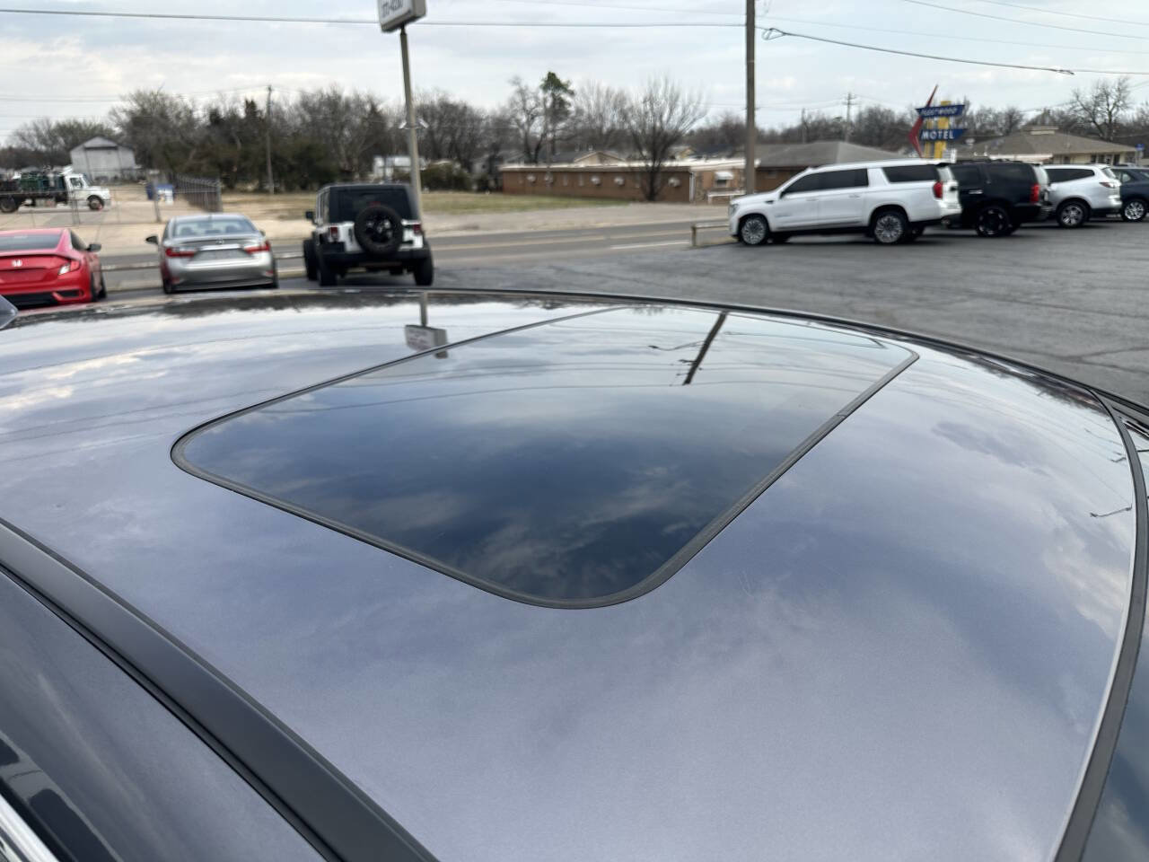 Used 2017 Honda CR-V EX-L image 7