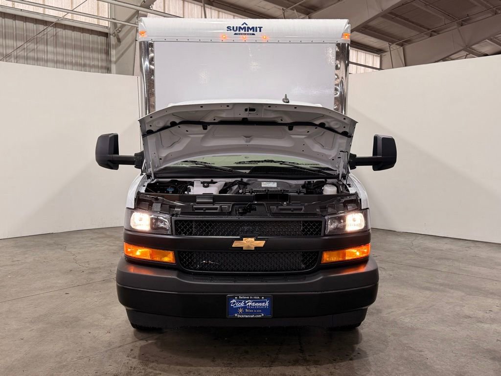 New 2025 Chevrolet Express 3500 Work Van w/ Power Convenience Package image 5