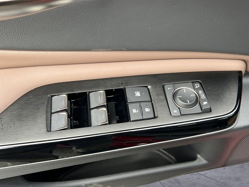 New 2025 Lexus ES 350 w/ Premium Package image 11