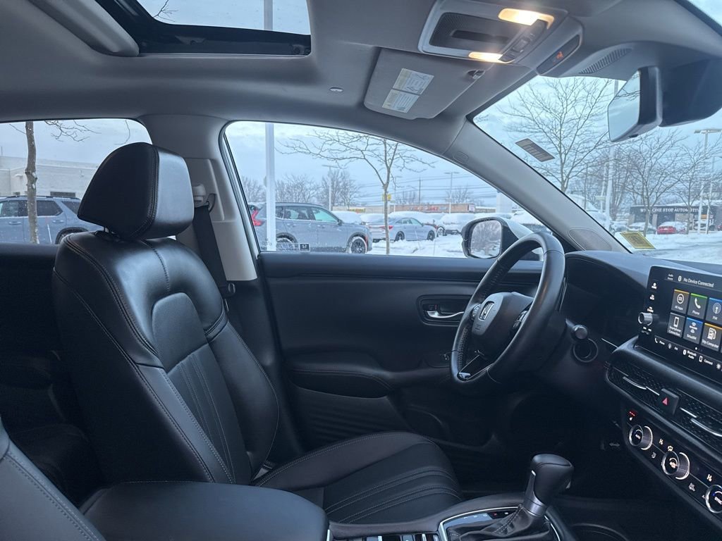 Certified 2025 Honda HR-V EX-L image 16