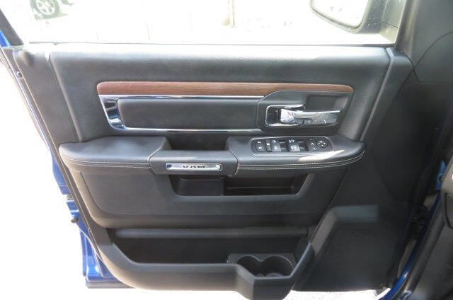 Used 2017 RAM 1500 Laramie w/ Protection Group image 14