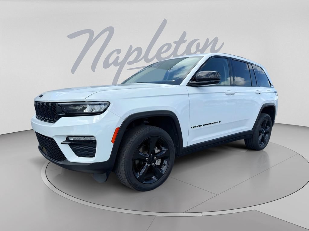 Used 2023 Jeep Grand Cherokee Limited w/ Black Appearance Package