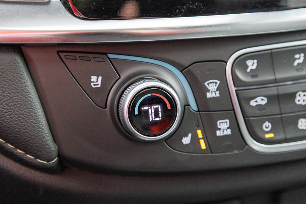 Used 2023 Chevrolet Traverse Premier w/ Redline Edition AWD/4WD image 6