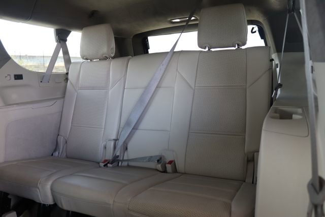 Certified 2023 Cadillac Escalade ESV Premium Luxury Platinum image 34