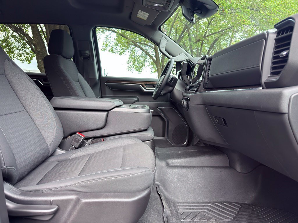 Used 2024 Chevrolet Silverado 1500 LT Trail Boss AWD/4WD image 32
