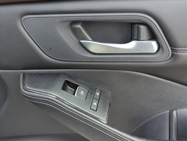 Used 2023 Nissan Rogue SL w/ SL Premium Package image 26