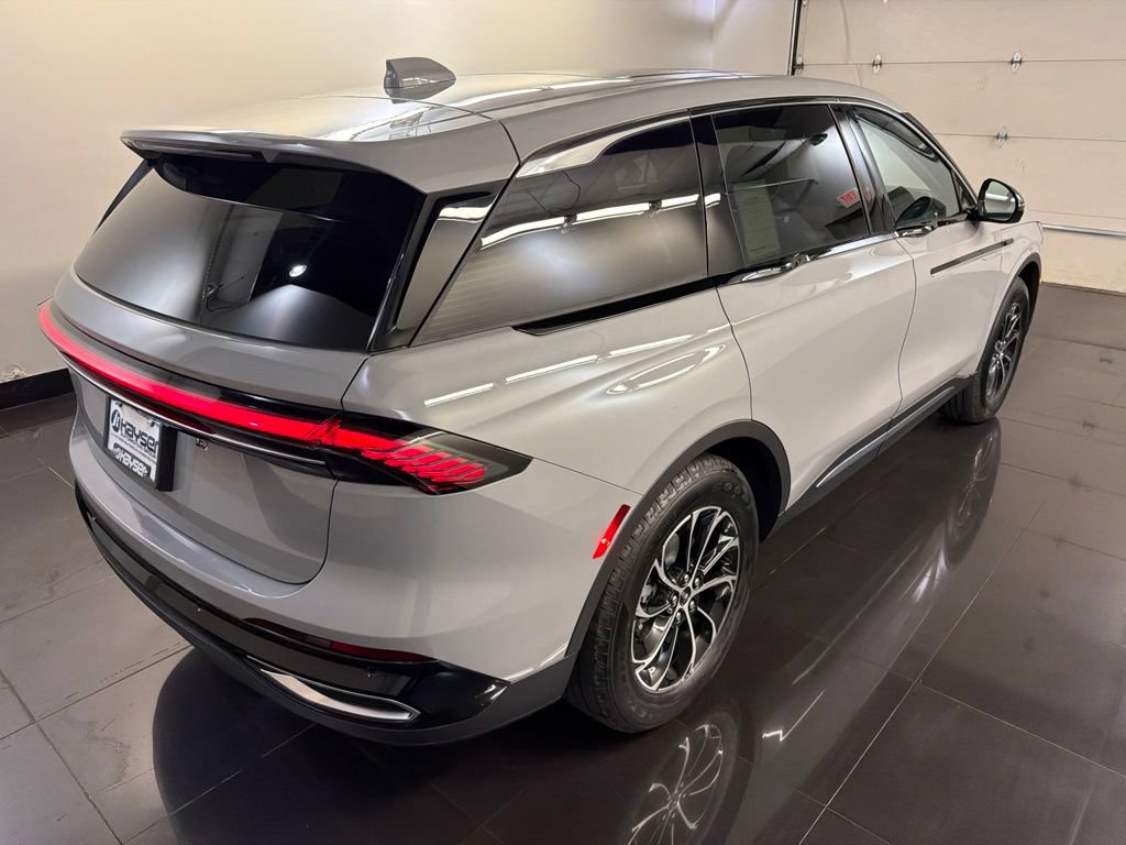 New 2026 Lincoln Nautilus Premier w/ Equipment Group 102A AWD/4WD image 6