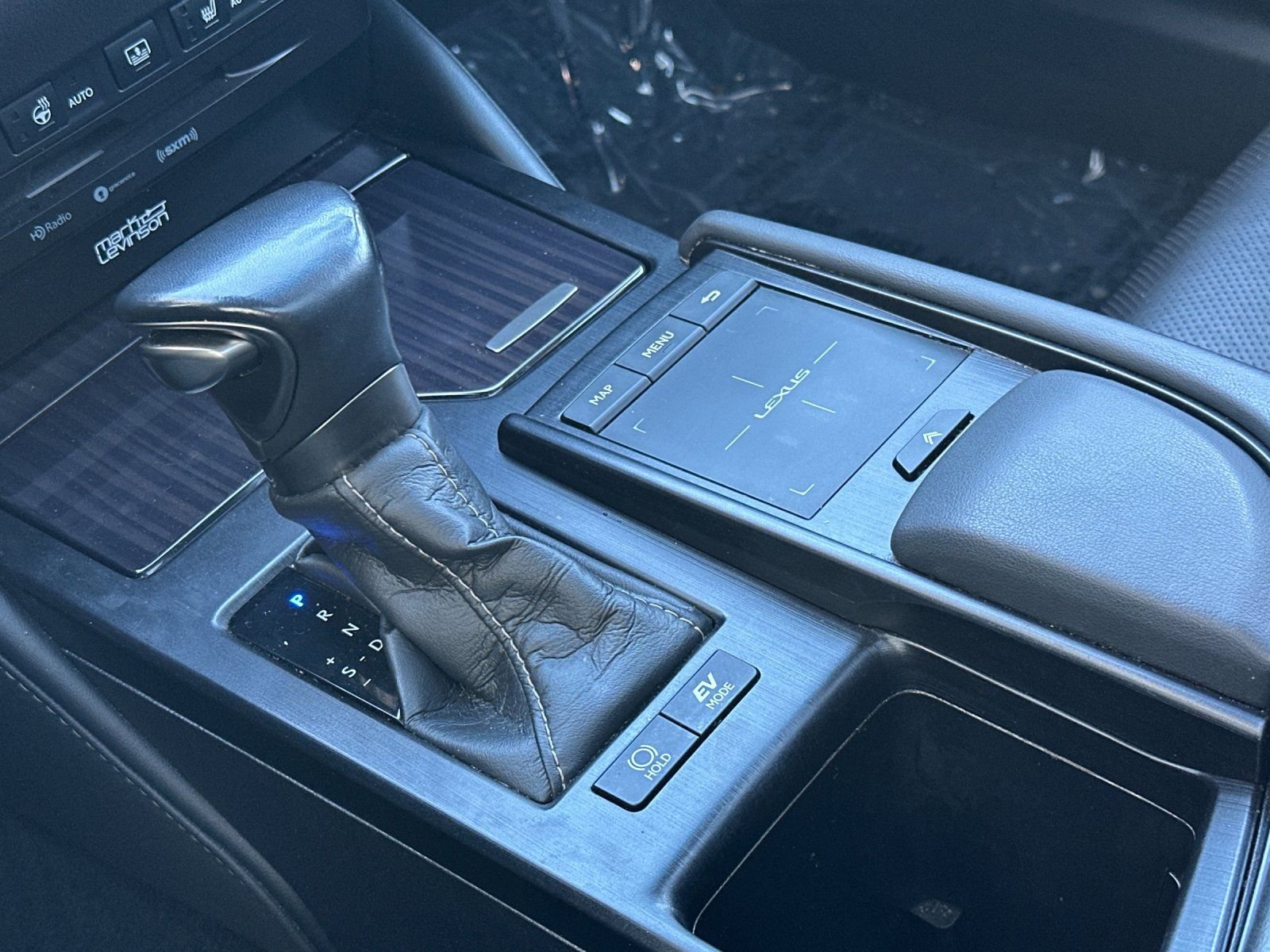 Used 2021 Lexus ES 300h 300h Luxury w/ Accessory Package 2 image 21