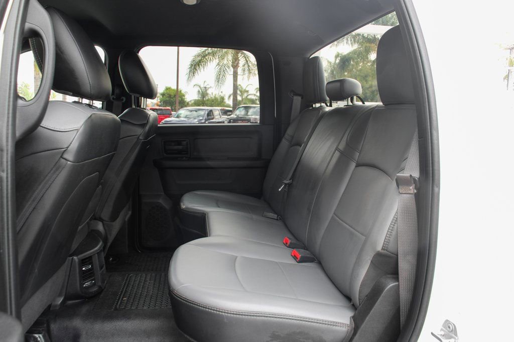 Used 2021 RAM 3500 Tradesman w/ Chrome Appearance Group image 32