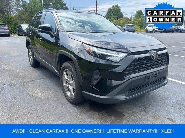 Used 2025 Toyota RAV4 XLE AWD/4WD image 1