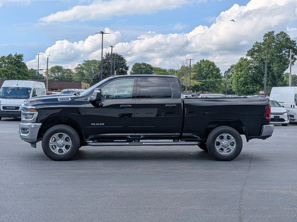 Used 2026 RAM 2500 Big Horn AWD/4WD image 4