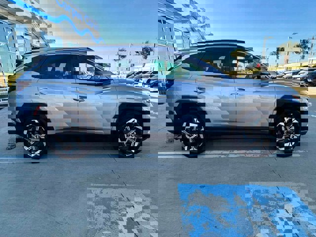 Used 2023 Hyundai Tucson SEL w/ Convenience Package image 5