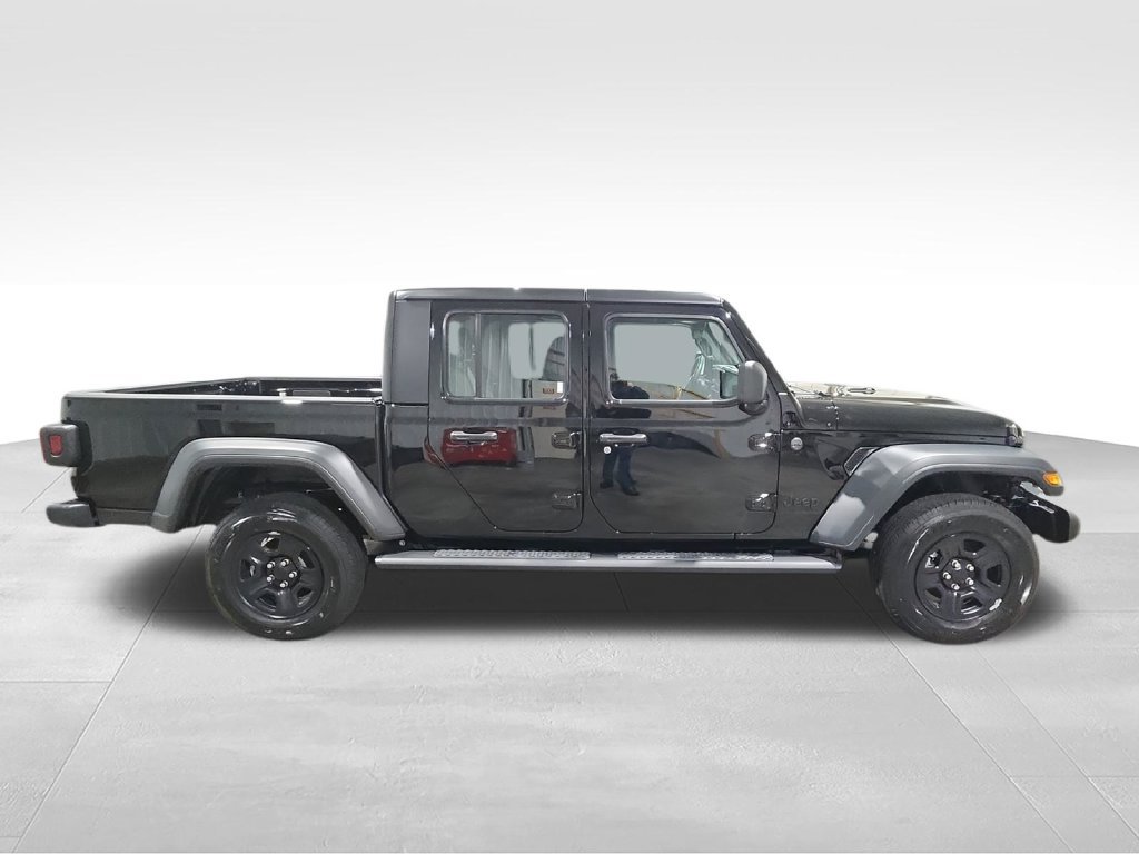 New 2026 Jeep Gladiator Sport AWD/4WD image 9