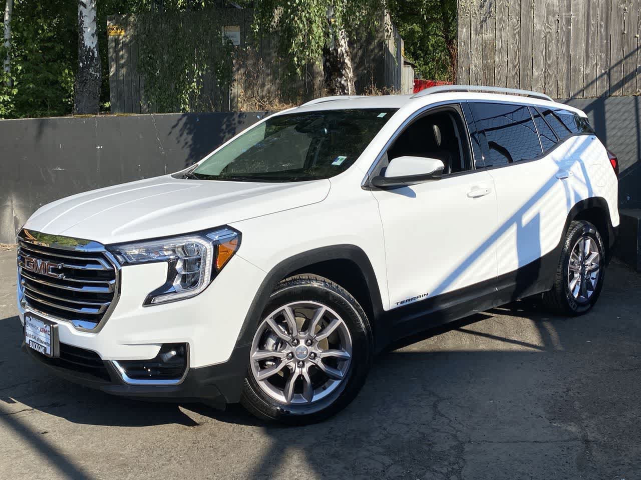 Used 2024 GMC Terrain SLT