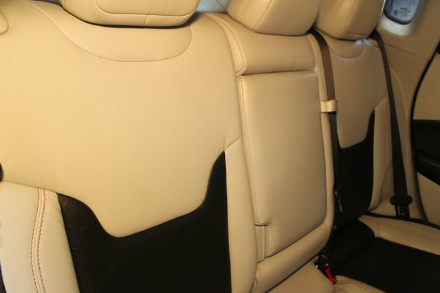 Used 2021 Jeep Compass Limited AWD/4WD image 14