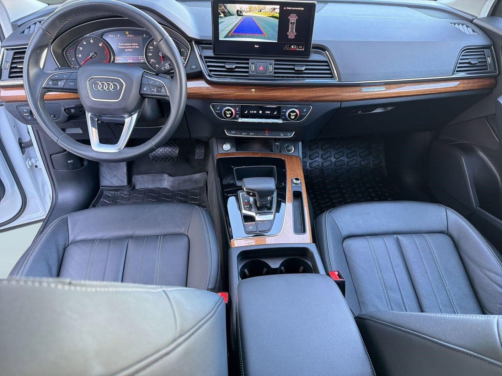 Used 2023 Audi Q5 2.0T Premium w/ Convenience Package image 15