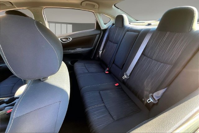 Used 2016 Nissan Sentra SV w/ Style Package FWD image 17