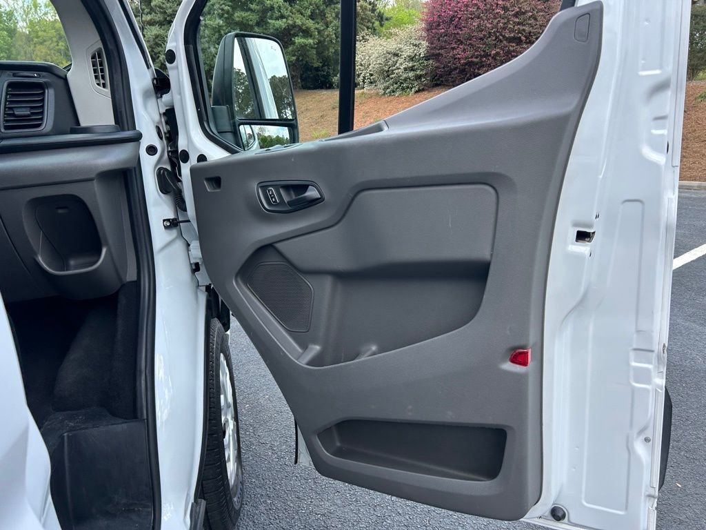 Used 2023 Ford Transit 350 XLT image 50