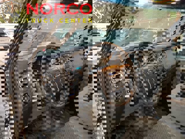 Used 2016 Ford F550 4x4 Crew Cab Super Duty image 9