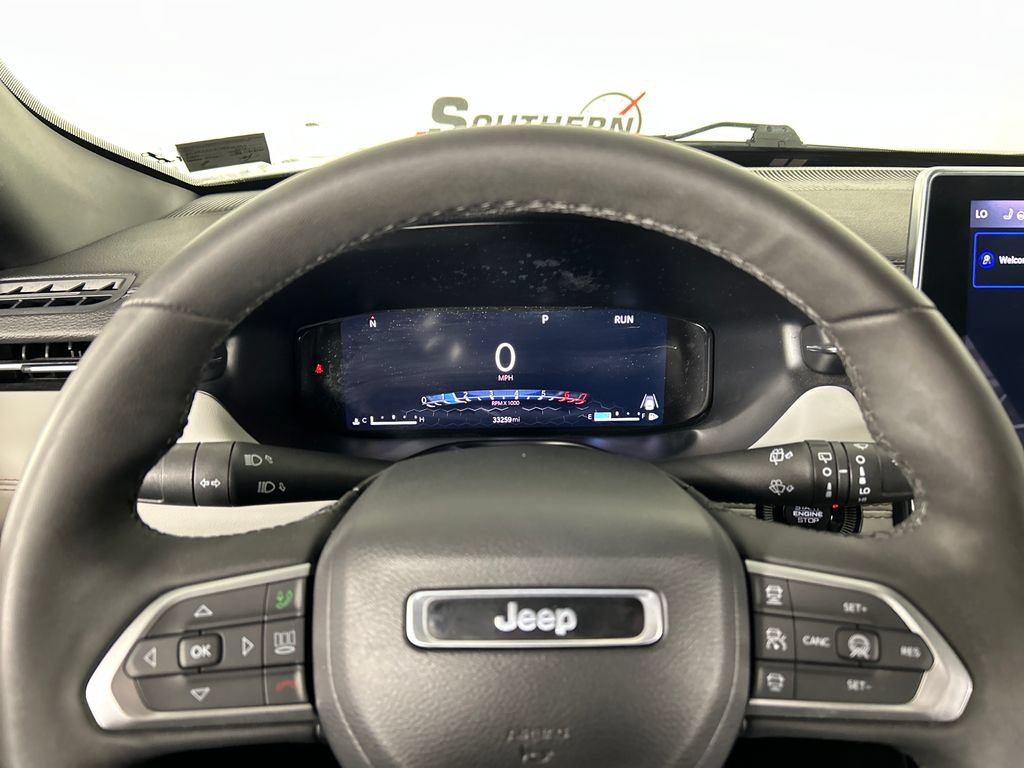 Used 2023 Jeep Compass Limited w/ Elite Group AWD/4WD image 13