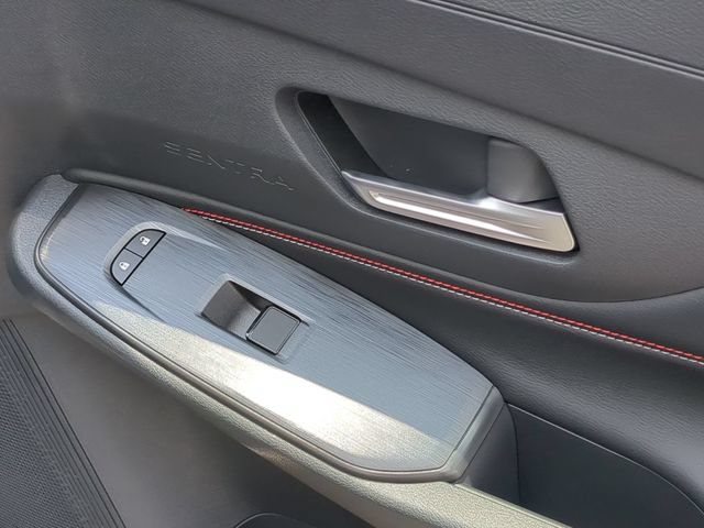 New 2026 Nissan Sentra SR w/ Floor Mat Package FWD image 30