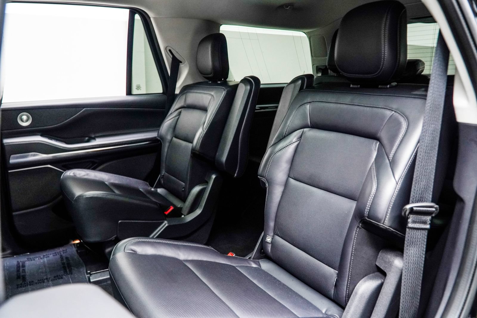 Used 2025 Lincoln Navigator Reserve AWD/4WD image 44