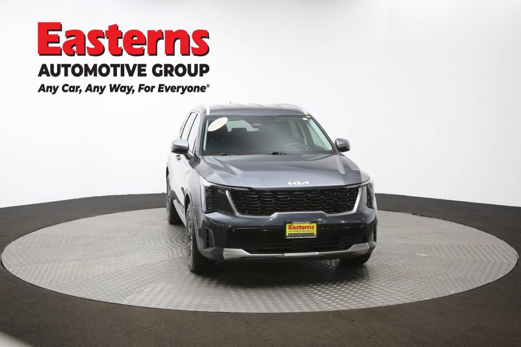 Used 2024 Kia Sorento S image 53