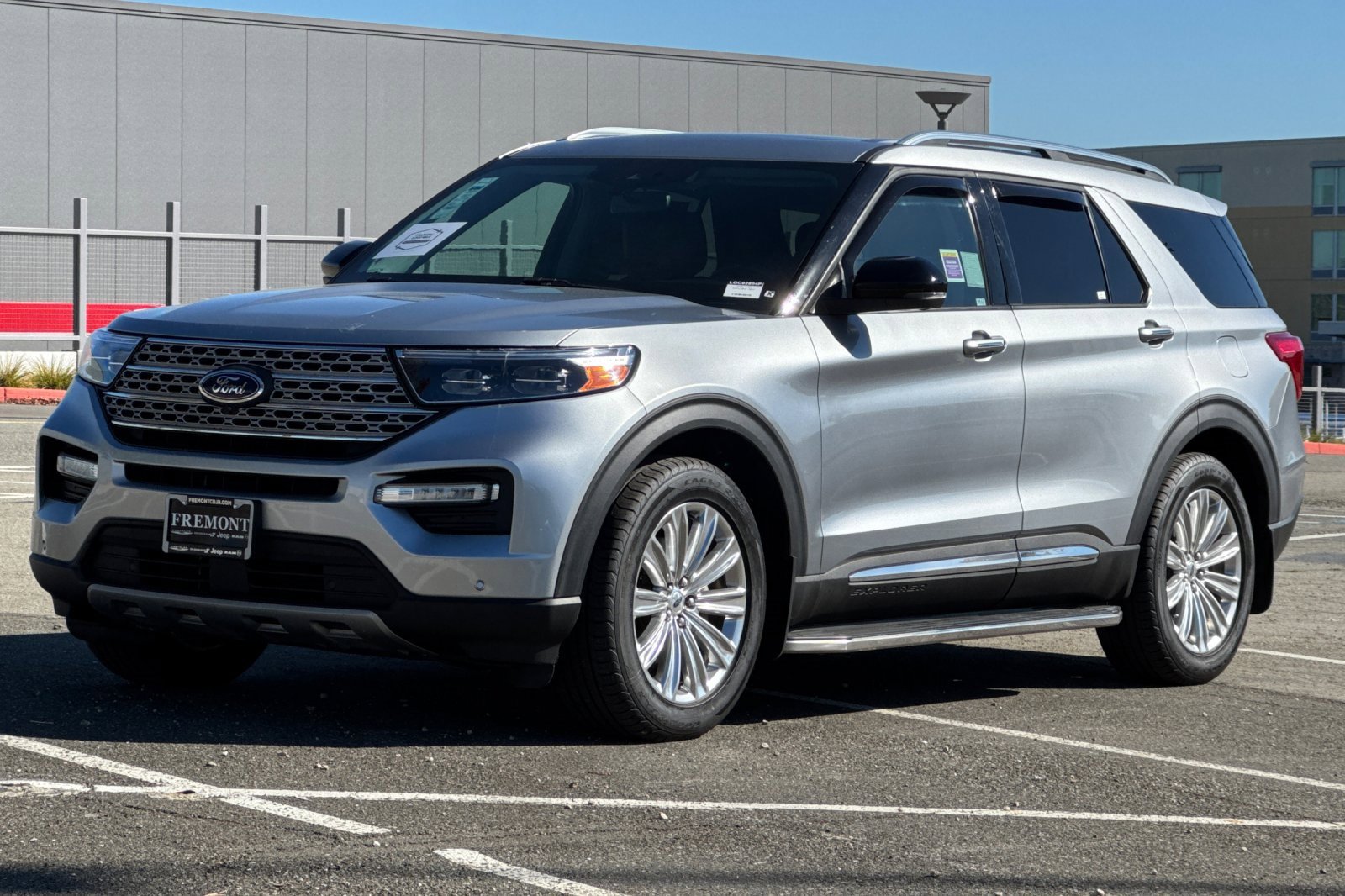 Used 2020 Ford Explorer Limited w/ Class III Trailer Tow Package image 7