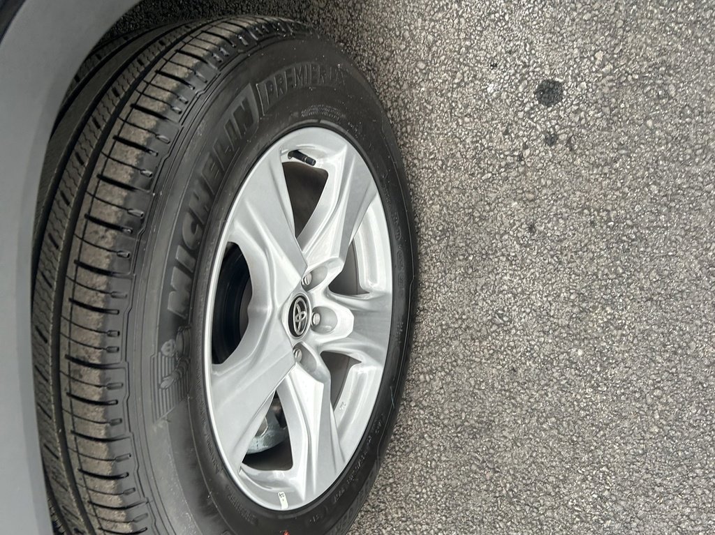 Certified 2025 Toyota Highlander LE image 20