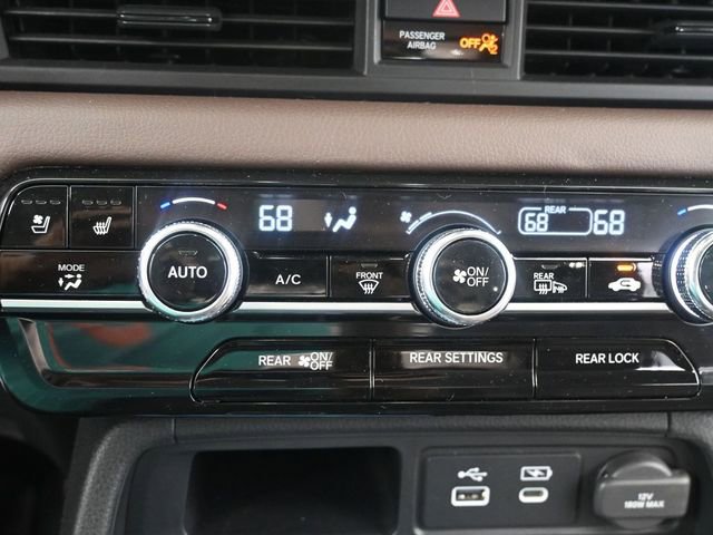 Used 2025 Honda Pilot Elite image 12