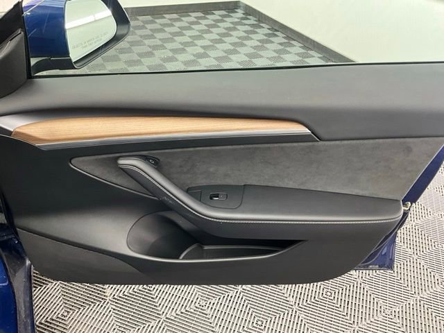 Used 2023 Tesla Model 3 Standard Range RWD image 13