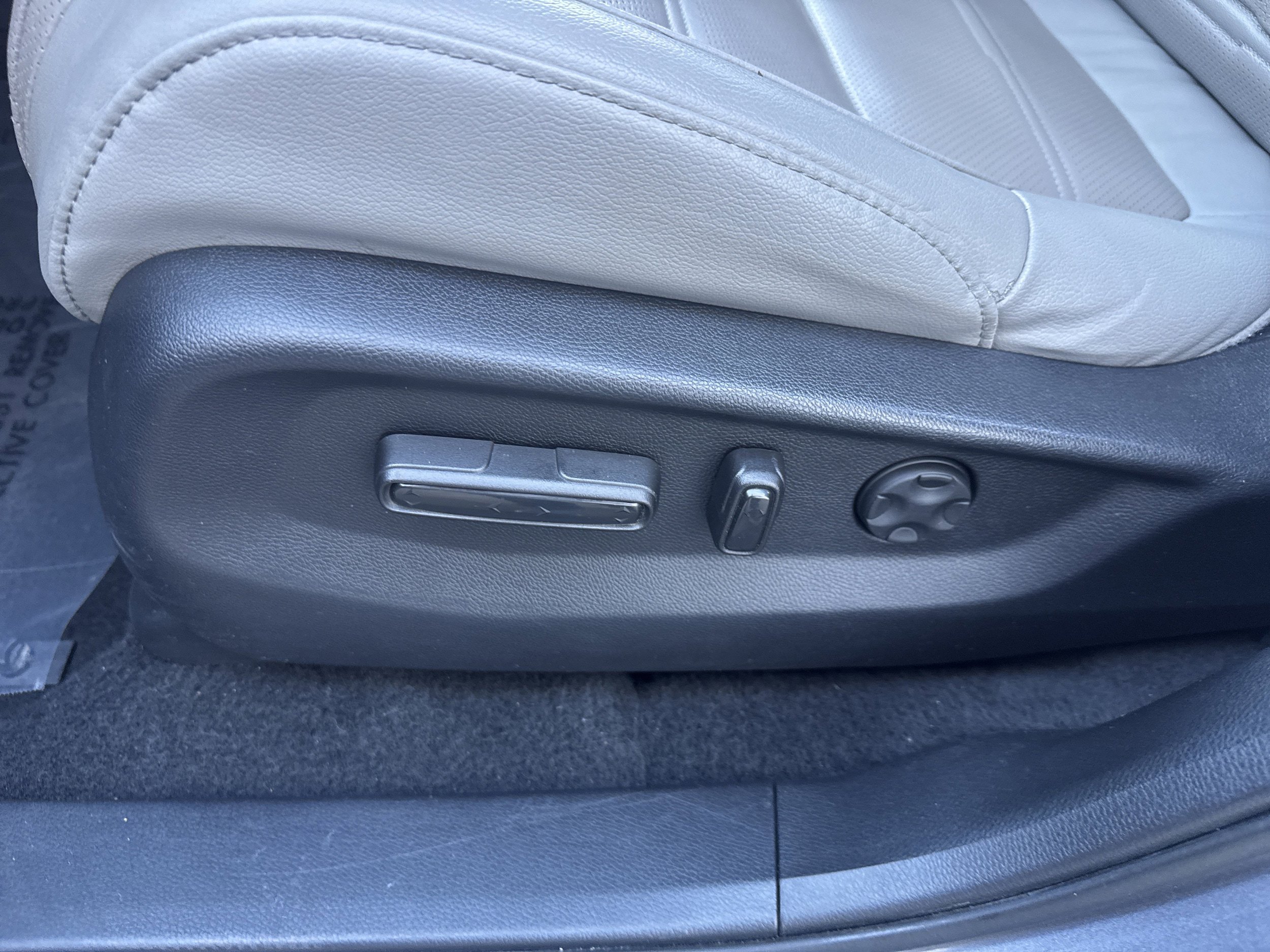 Used 2021 Honda CR-V Touring image 6