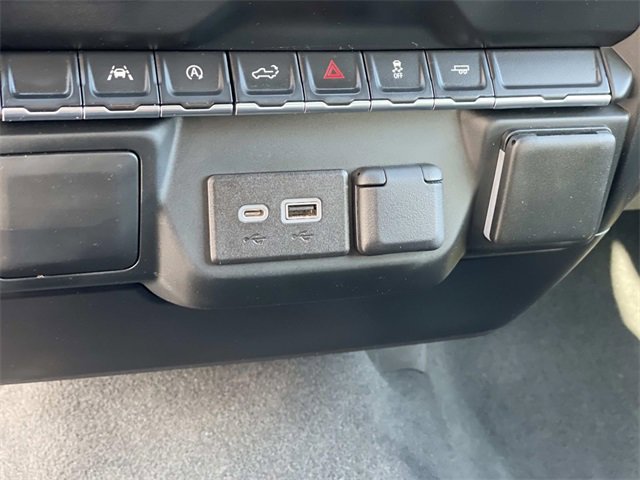 Used 2022 Chevrolet Silverado 1500 Custom image 15