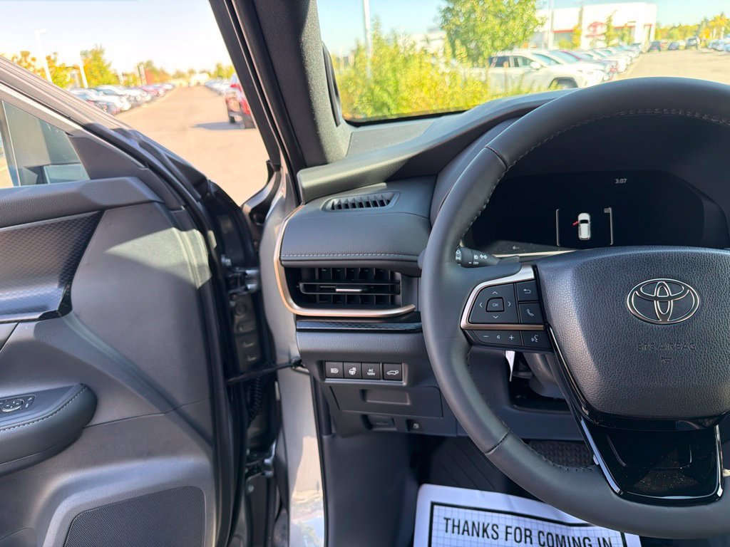 Used 2026 Toyota Grand Highlander AWD Hybrid image 27