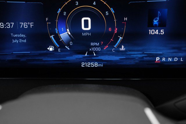 Used 2025 Chevrolet Traverse LT w/ LPO, Floor Liner Package FWD image 18