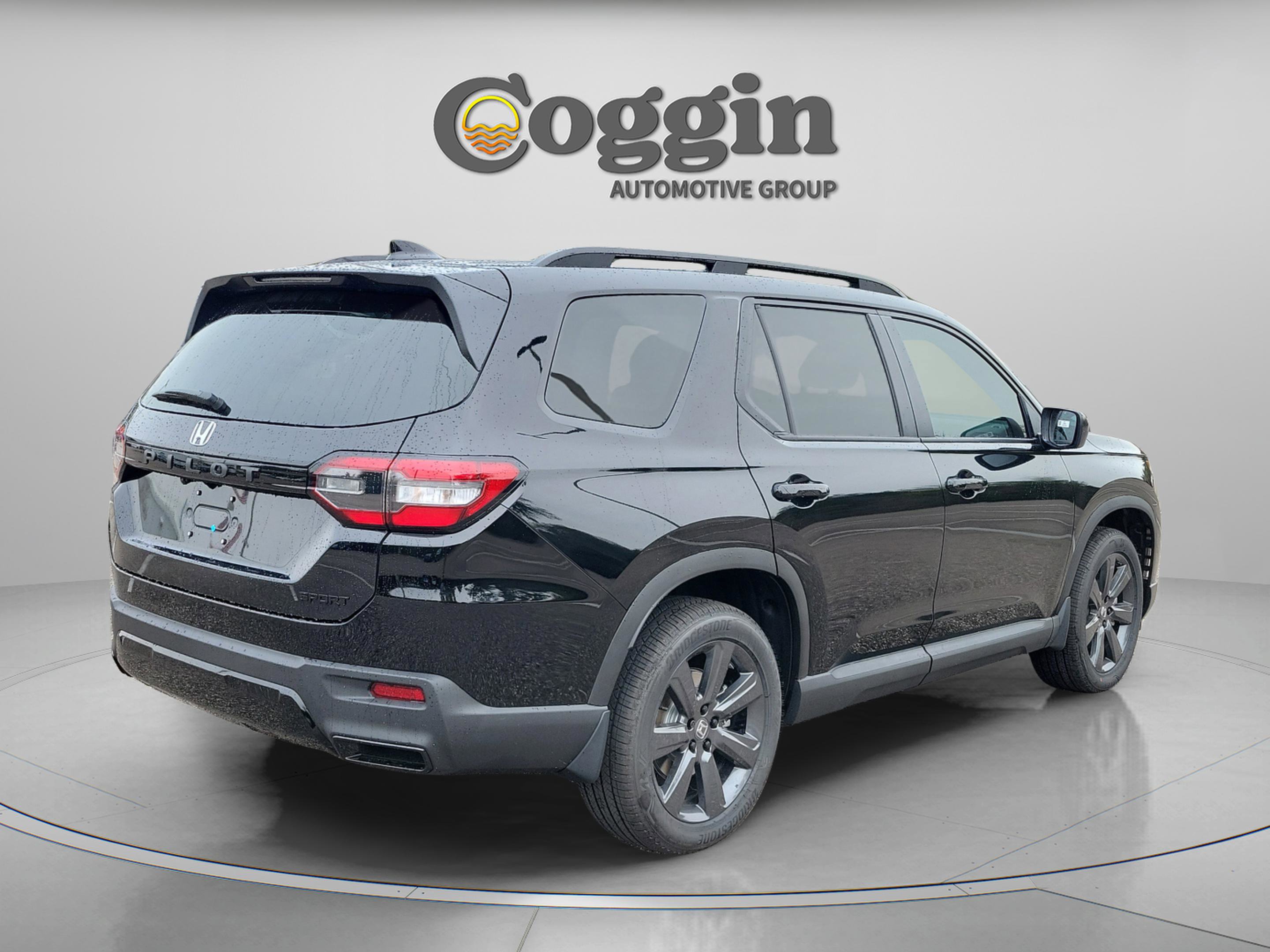 New 2026 Honda Pilot Sport image 6