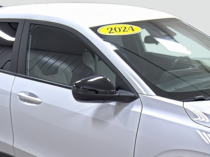 Certified 2024 Chevrolet Trax RS FWD image 15
