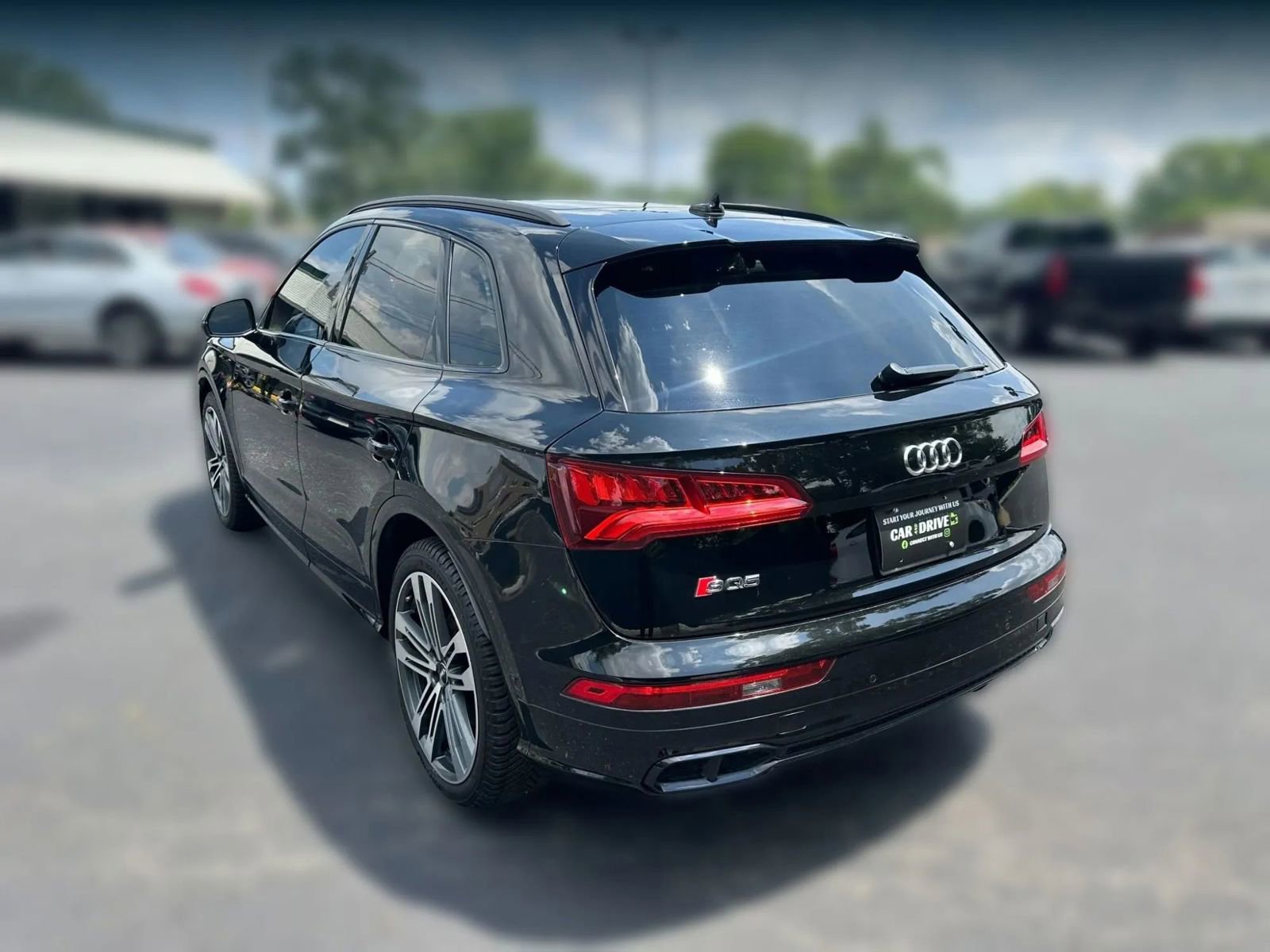 Used 2020 Audi SQ5 Prestige w/ Prestige Package image 6