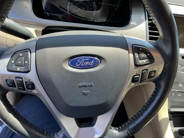 Used 2013 Ford Taurus SEL FWD image 27