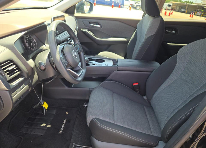 Used 2023 Nissan Rogue SV FWD image 11