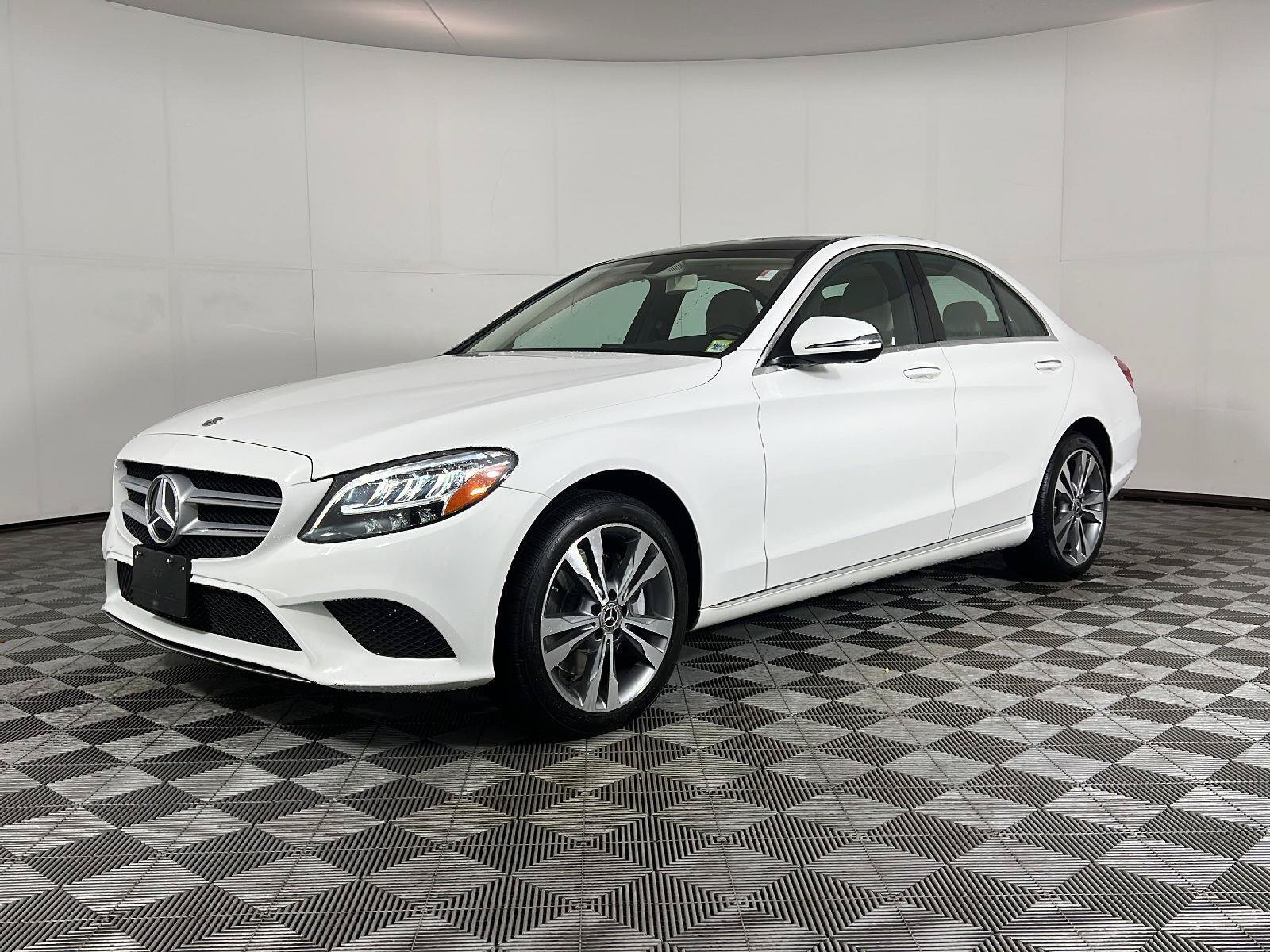 Used 2019 Mercedes-Benz C 300 4MATIC Sedan image 12