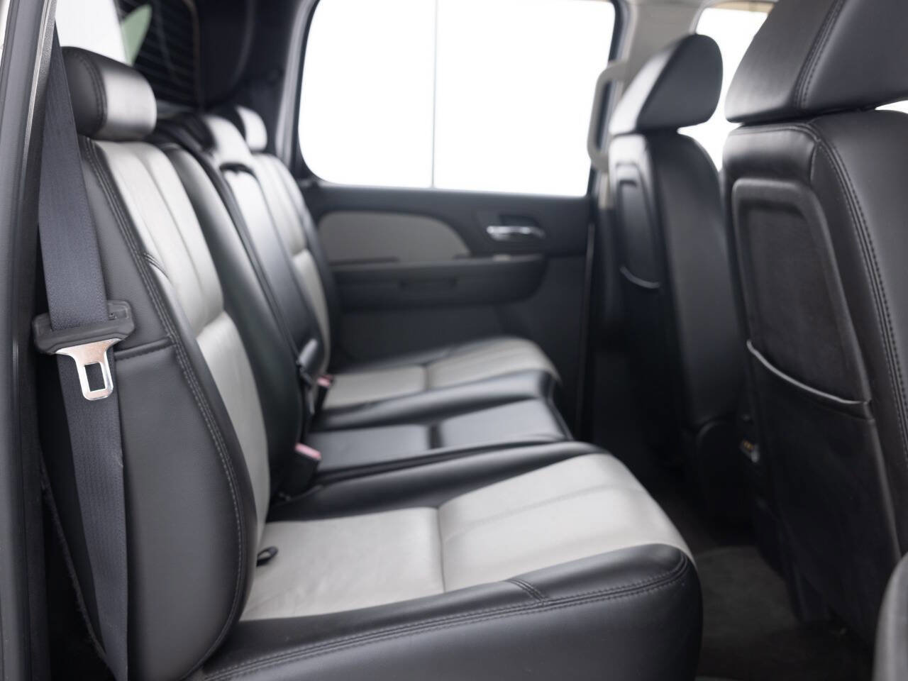 Used 2007 Chevrolet Avalanche LT w/ LT Preferred Equipment Group AWD/4WD image 35