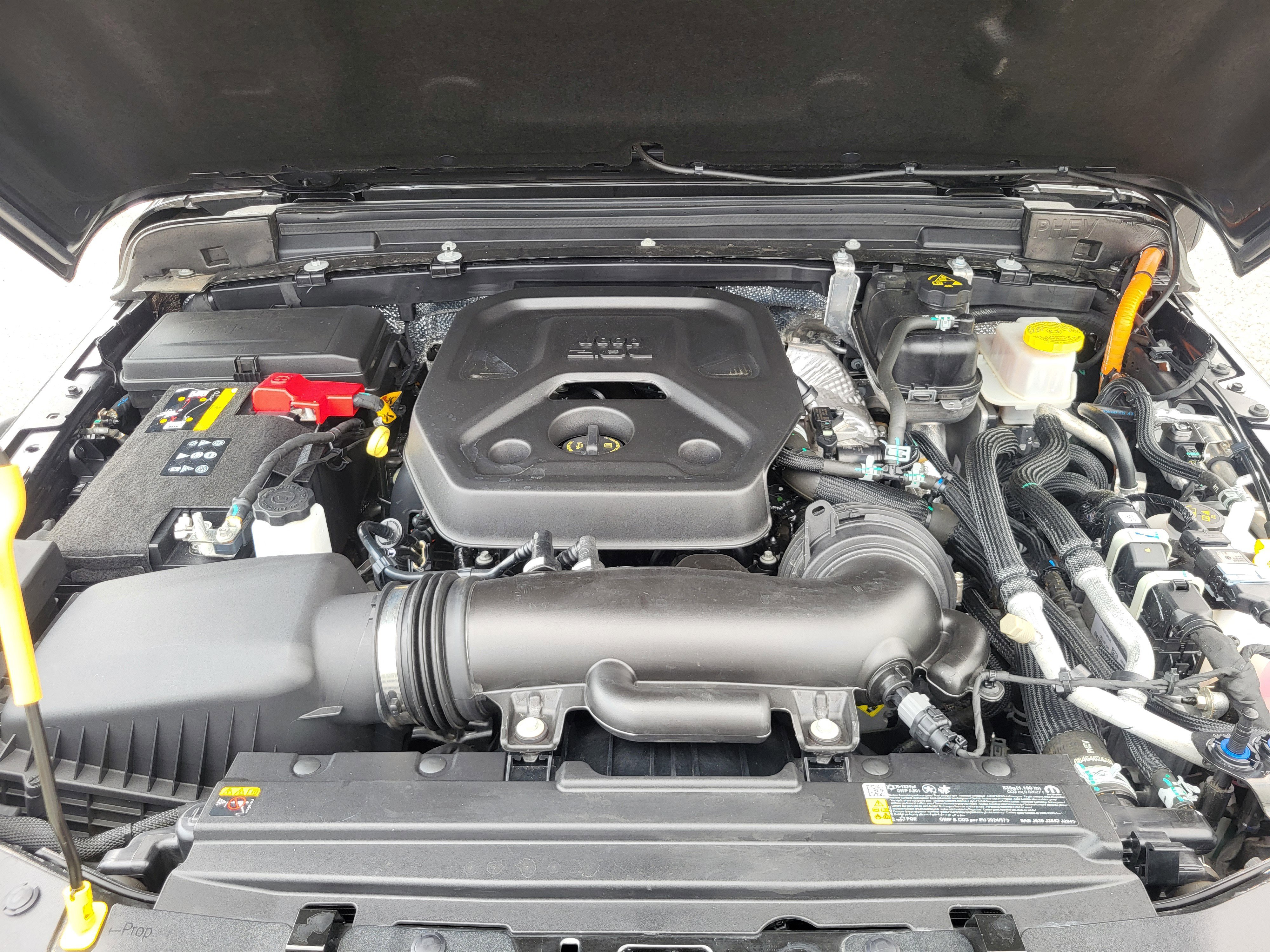 Used 2025 Jeep Wrangler Unlimited Rubicon 4xe w/ Convenience Group image 64