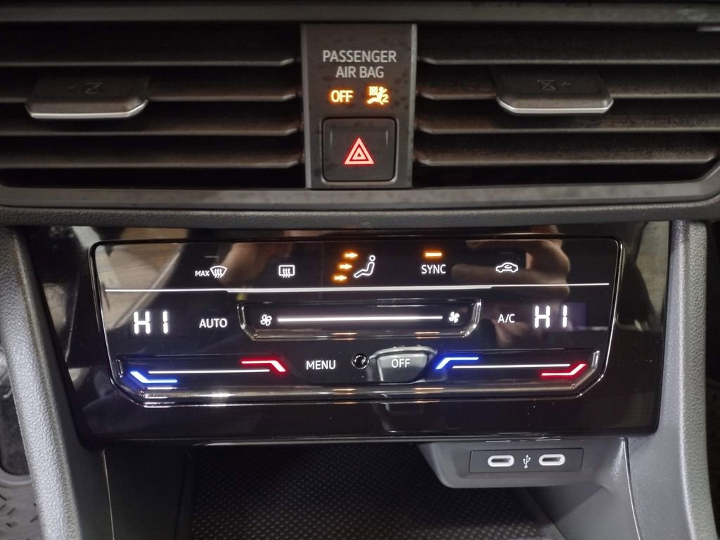 Used 2025 Volkswagen Jetta S image 27