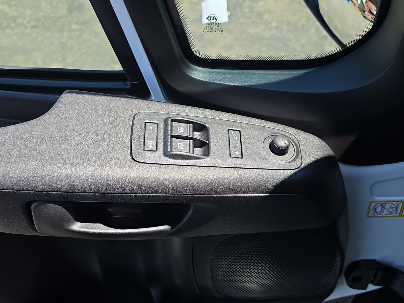 Used 2025 RAM ProMaster 2500 w/ Convenience Group FWD image 15