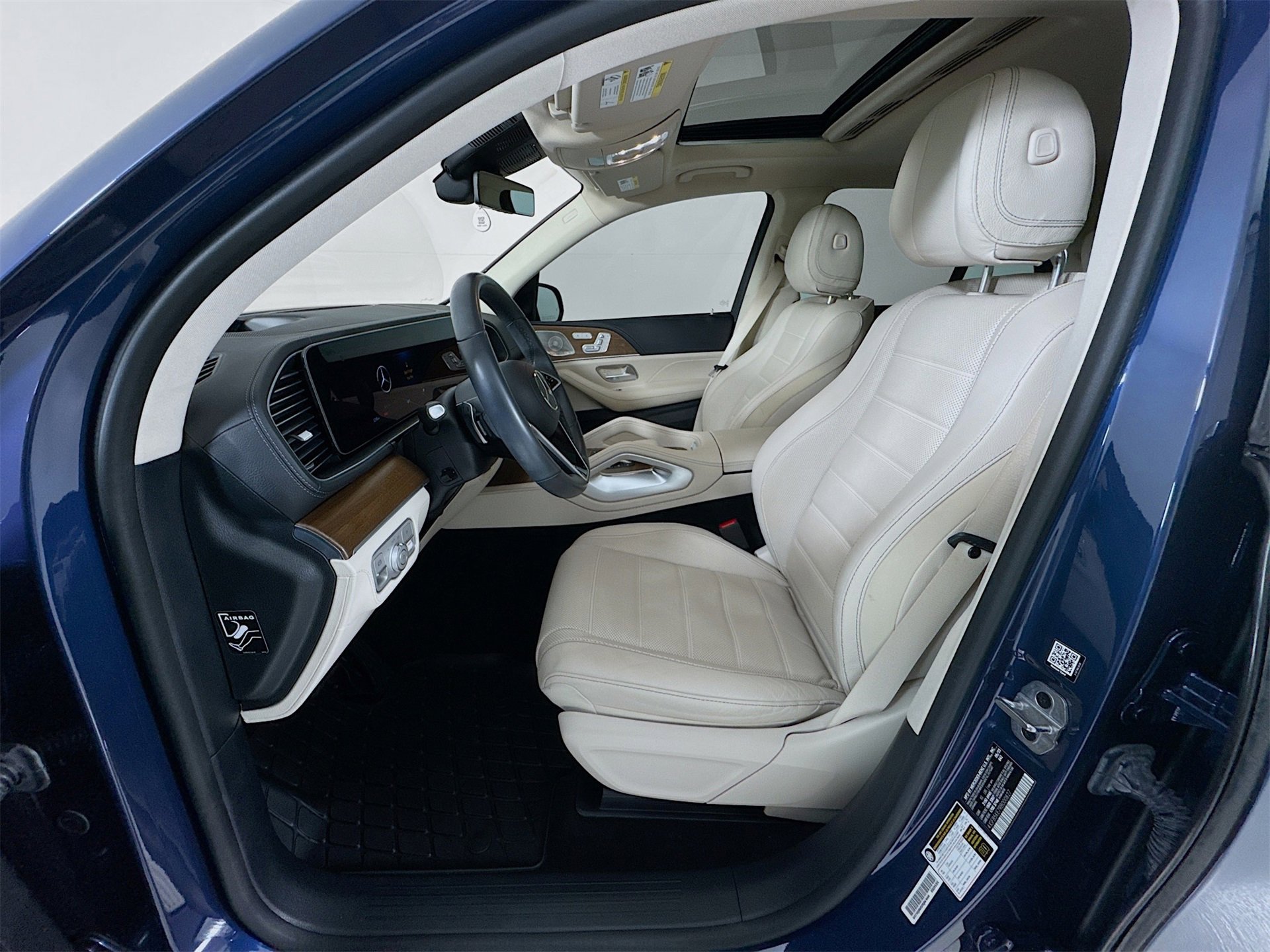 Used 2024 Mercedes-Benz GLE 450 4MATIC image 23