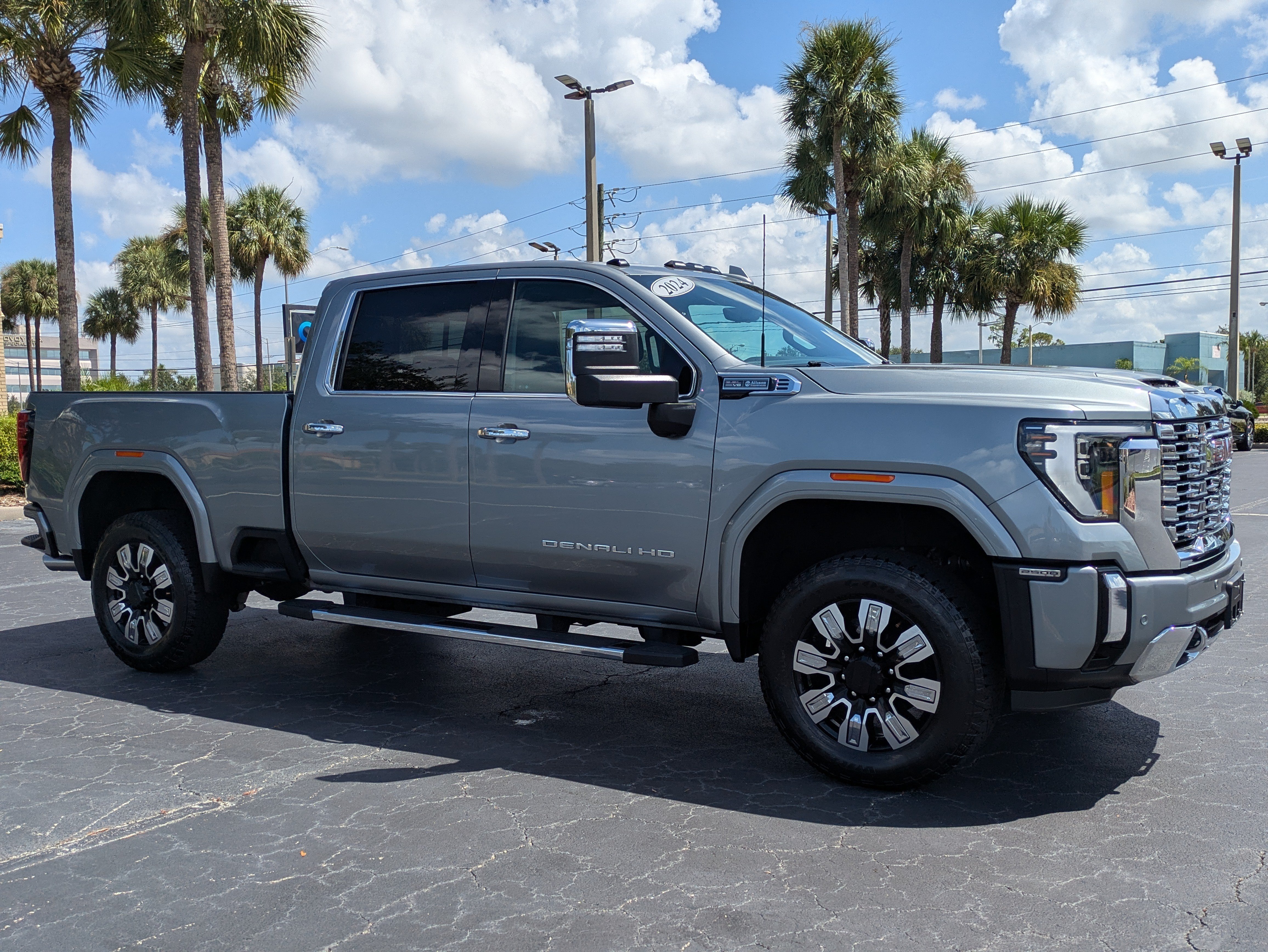 Used 2024 GMC Sierra 2500 Denali w/ Denali Reserve Package AWD/4WD image 6