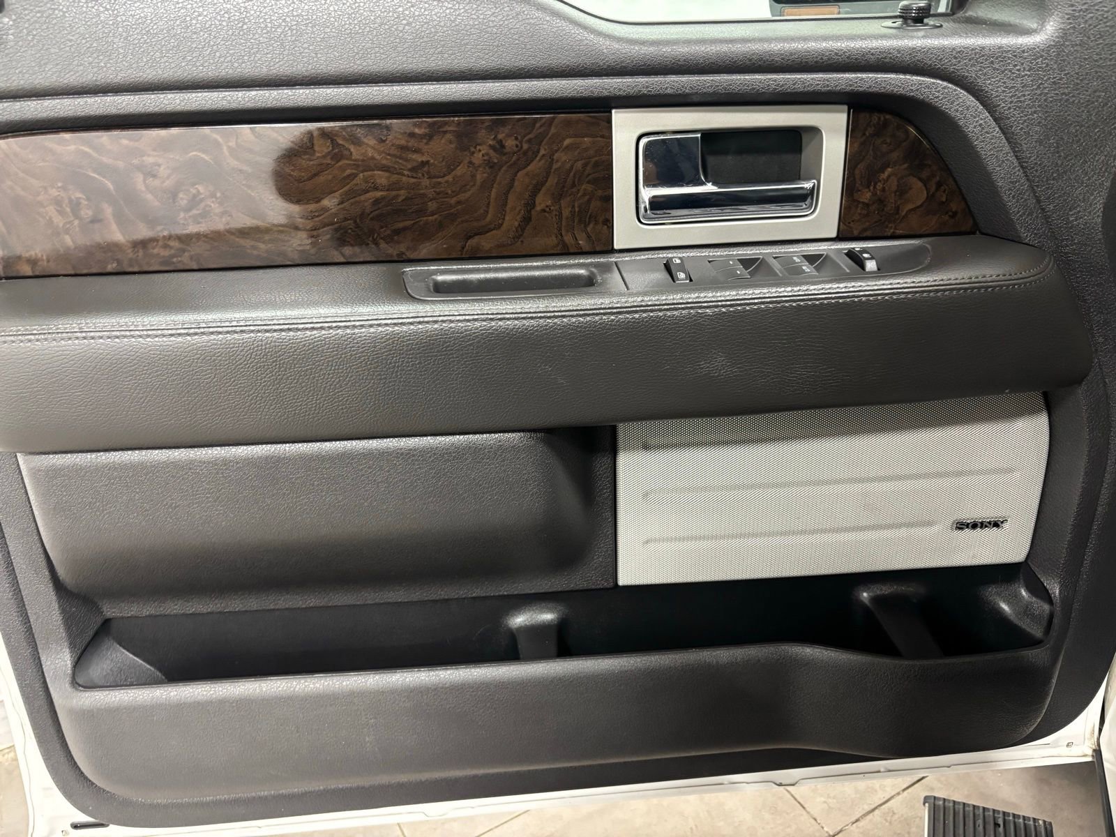 Used 2013 Ford F150 Platinum image 18